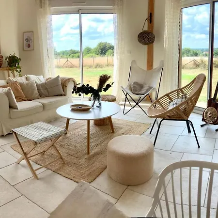 Le Domaine Du Menil Villa